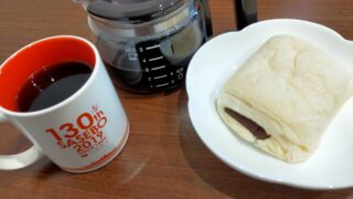 コーヒーとパン