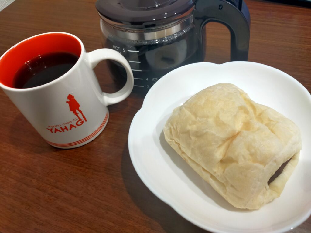 モカブレンドとホワイトデニッシュショコラ