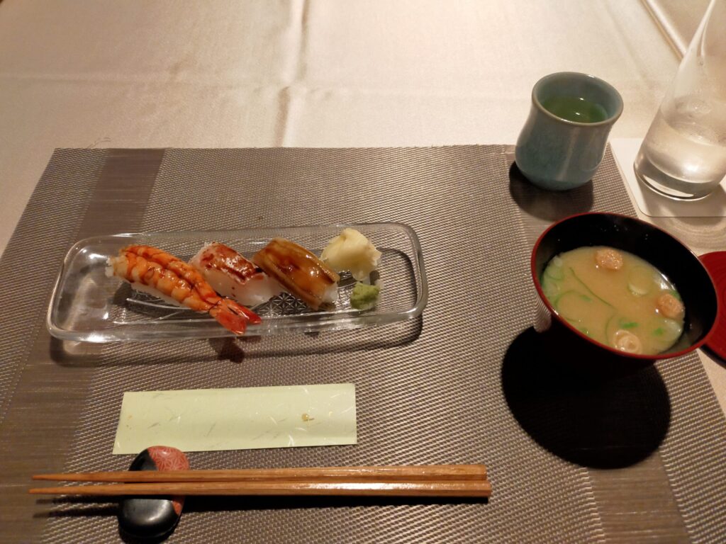 弓張の丘ホテルの汐彩の料理
