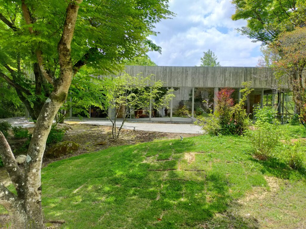 わらび野の中屋敷写真