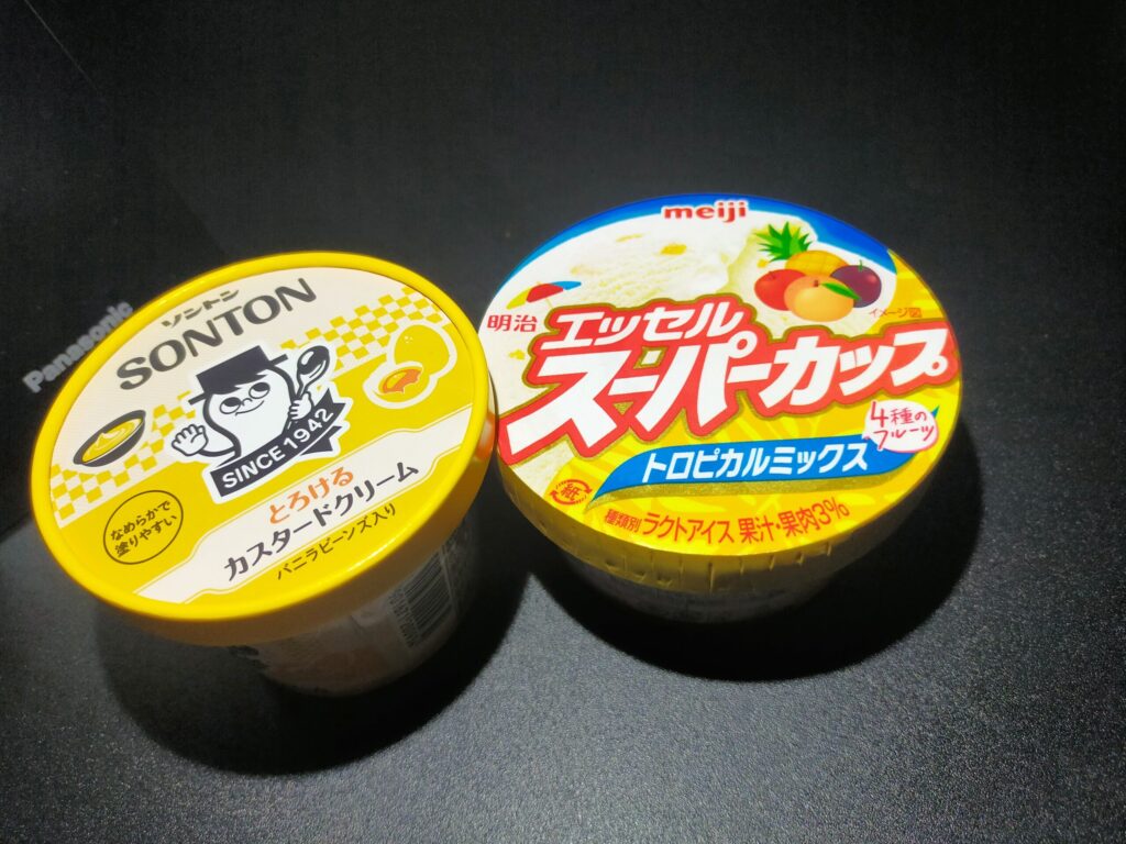 エッセルスーパーカップのトロピカルミックス