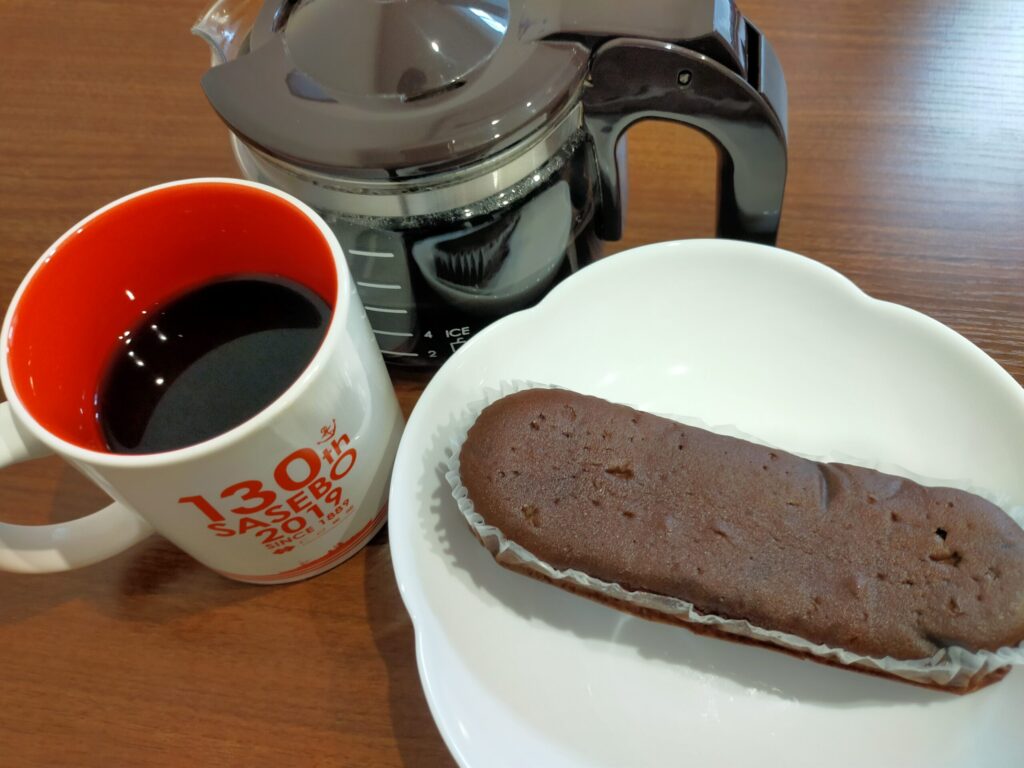 エンレカン・カロシとショコラケーキ