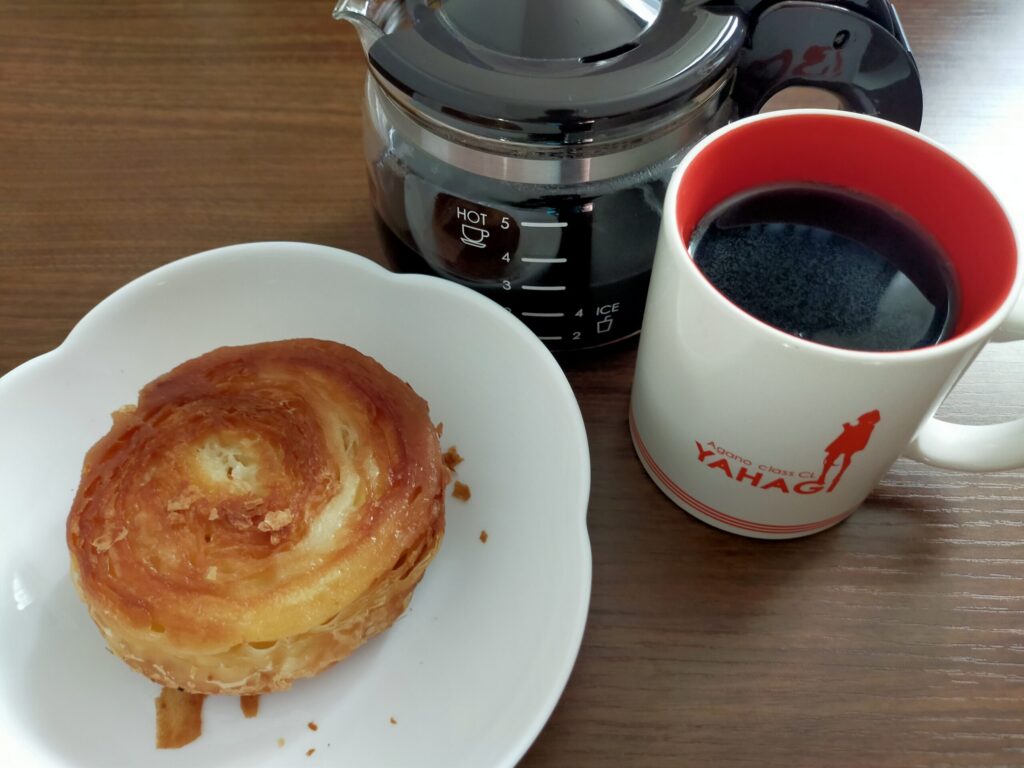 モカブレンドとバター香るクイニーアマン