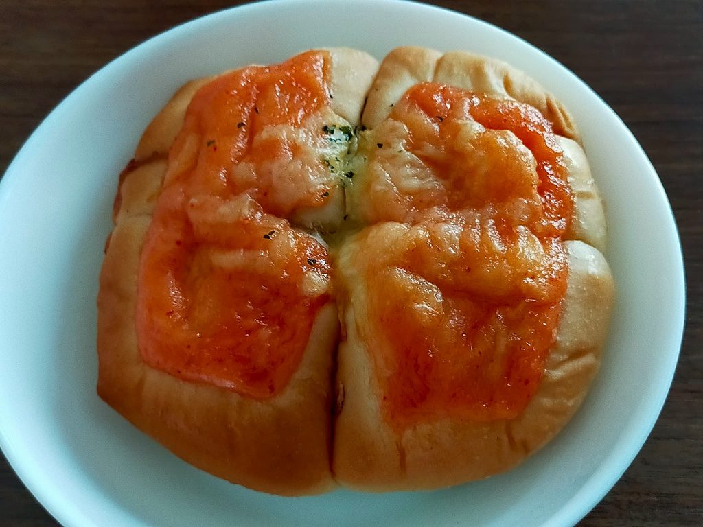 ローソンの明太もちチーズパン